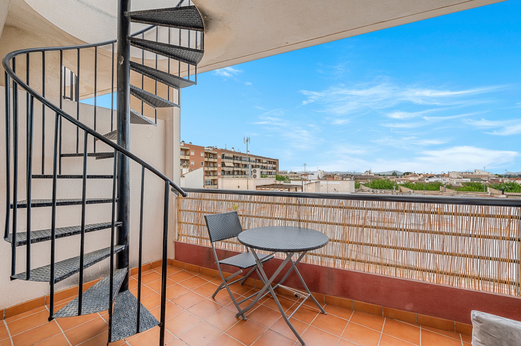 2 Bed, 1 Bath, ApartmentFor Sale, Almoradi, Alicante