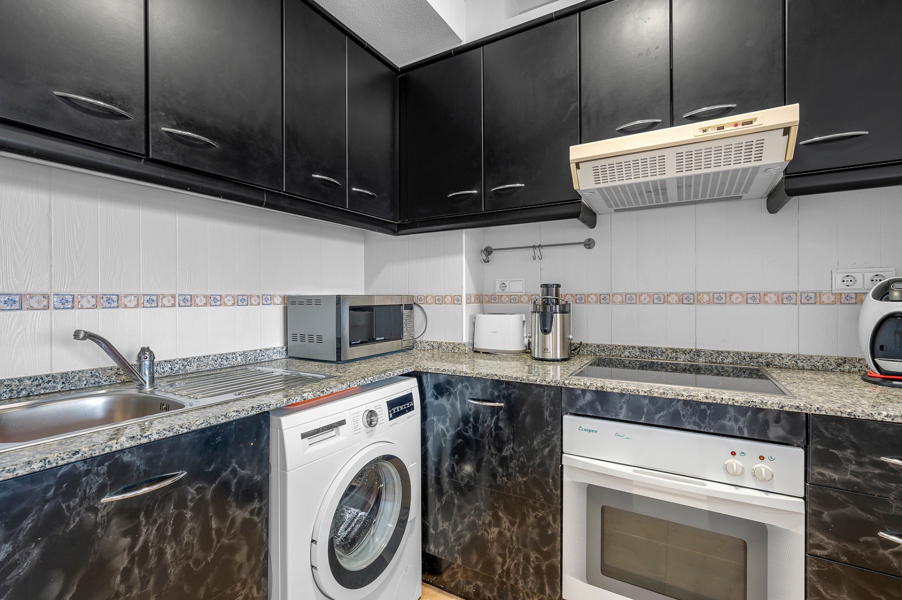 2 Bed, 1 Bath, ApartmentFor Sale, Almoradi, Alicante