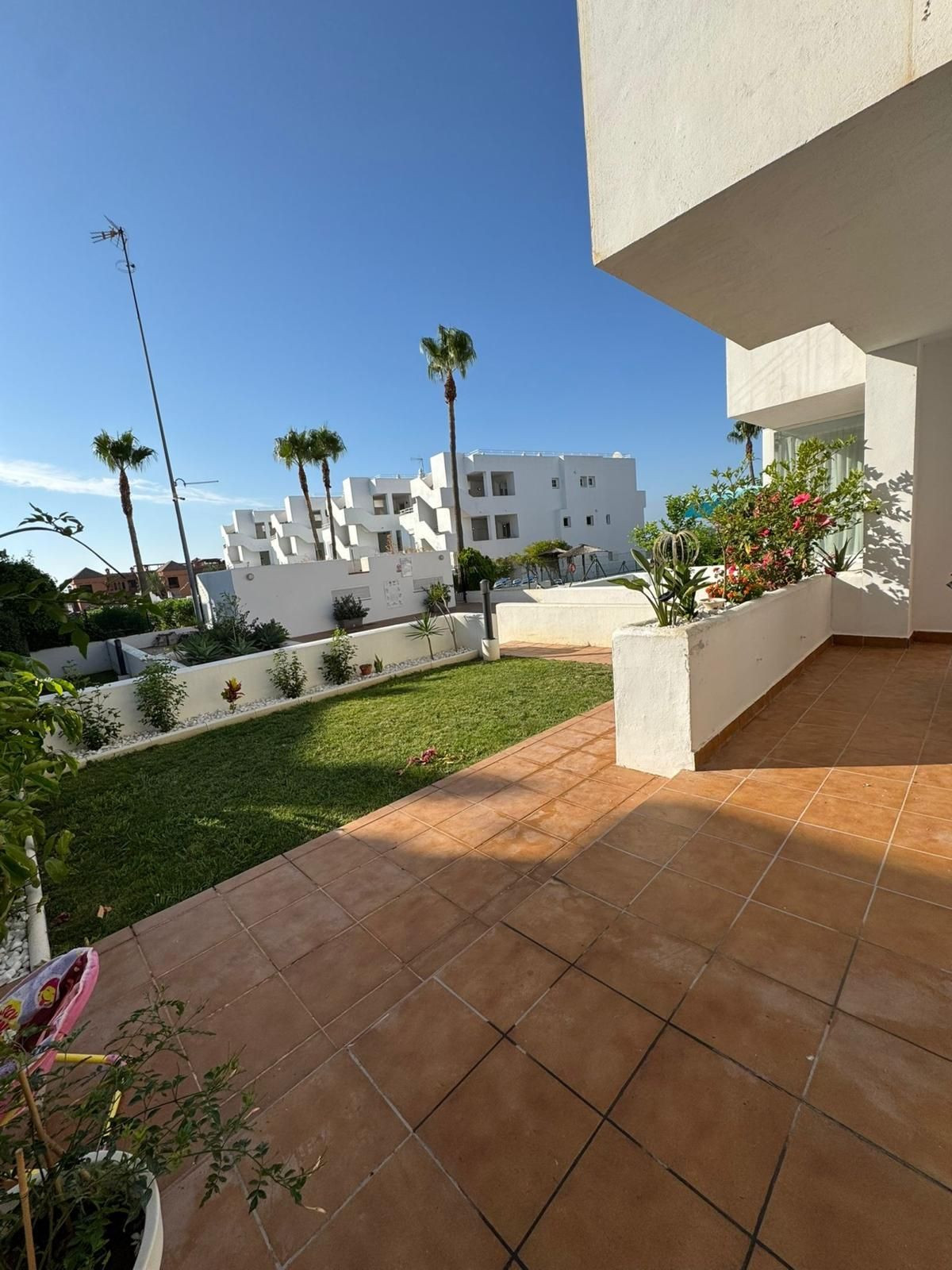 2 Bed, 2 Bath, ApartmentFor Sale, La Duquesa, Malaga