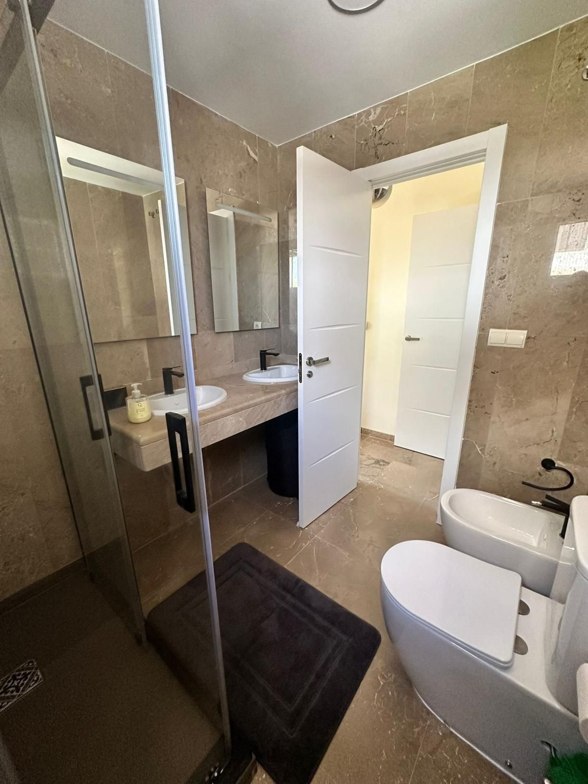 2 Bed, 2 Bath, ApartmentFor Sale, La Duquesa, Malaga