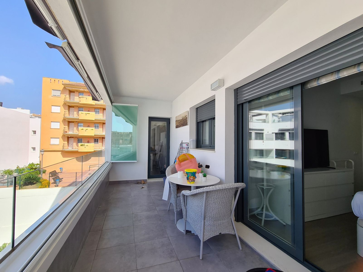 3 Bed, 2 Bath, ApartmentFor Sale, Estepona, Malaga