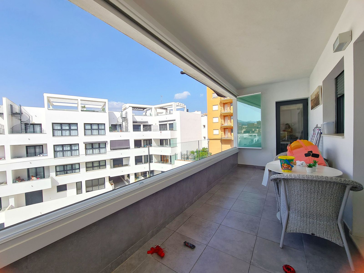 3 Bed, 2 Bath, ApartmentFor Sale, Estepona, Malaga