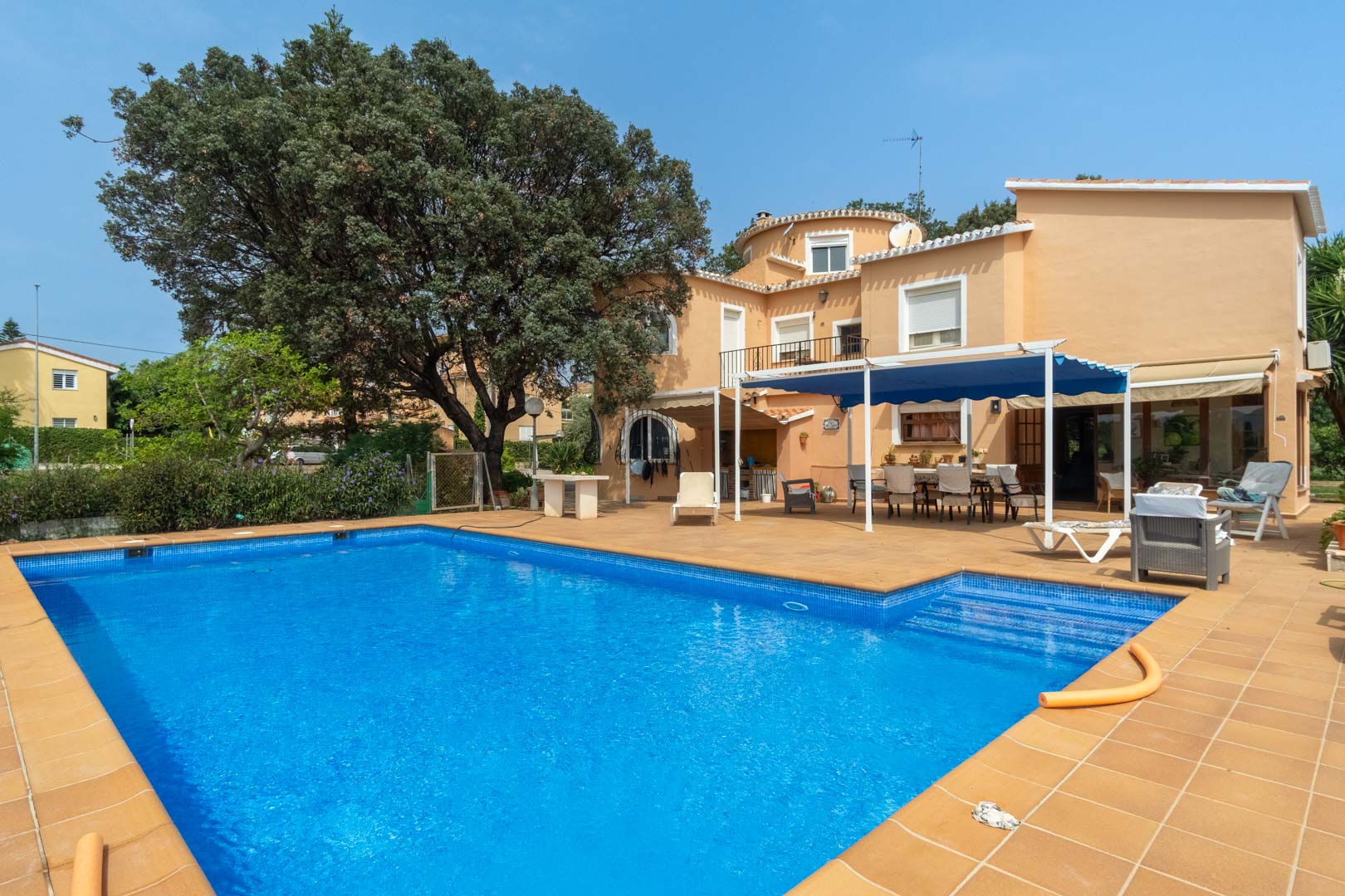 5 Bed, 3 Bath, HouseFor Sale, Denia, Alicante