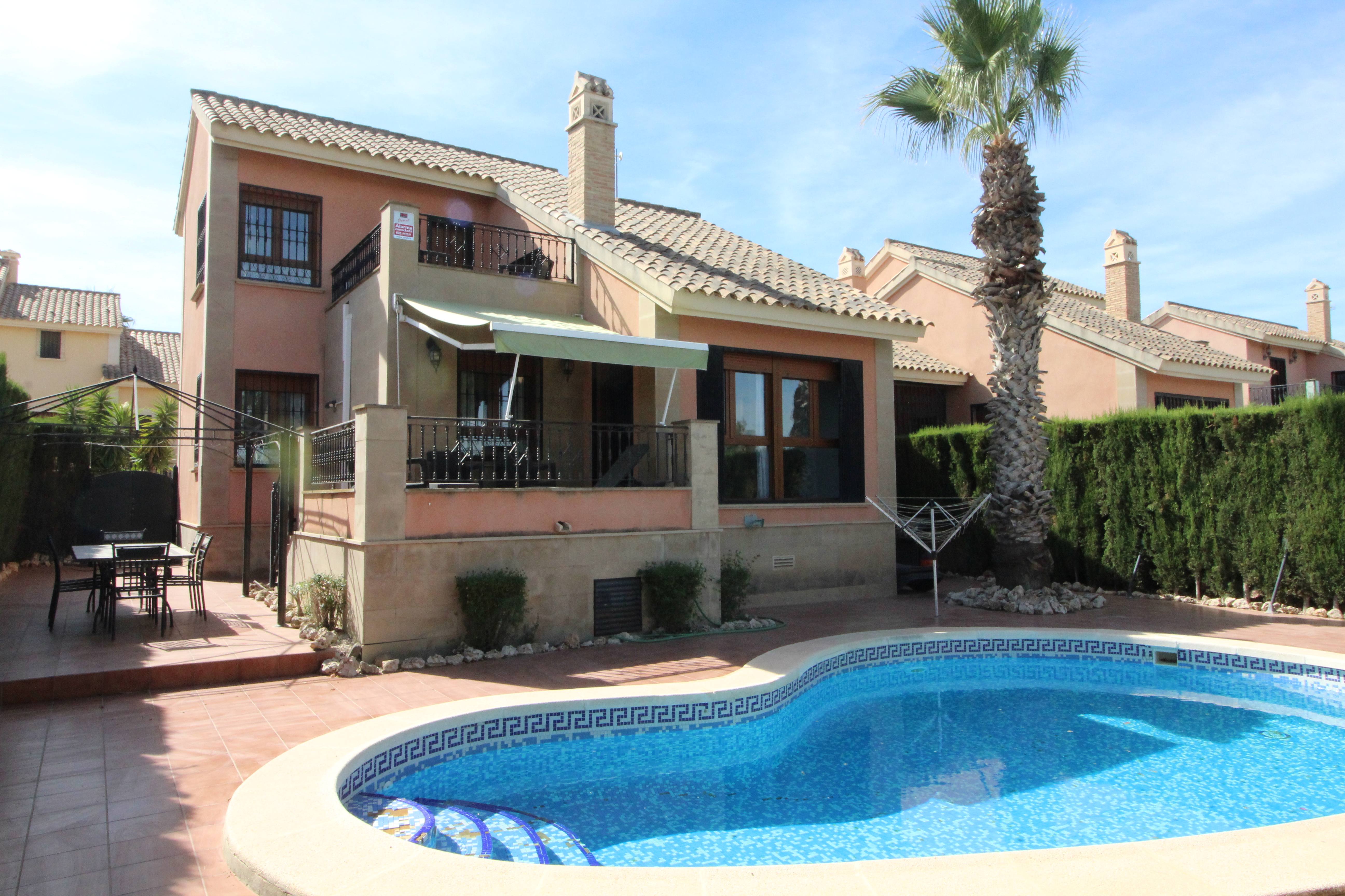 3 Bed, 2 Bath, HouseFor Sale, Algorfa, Alicante