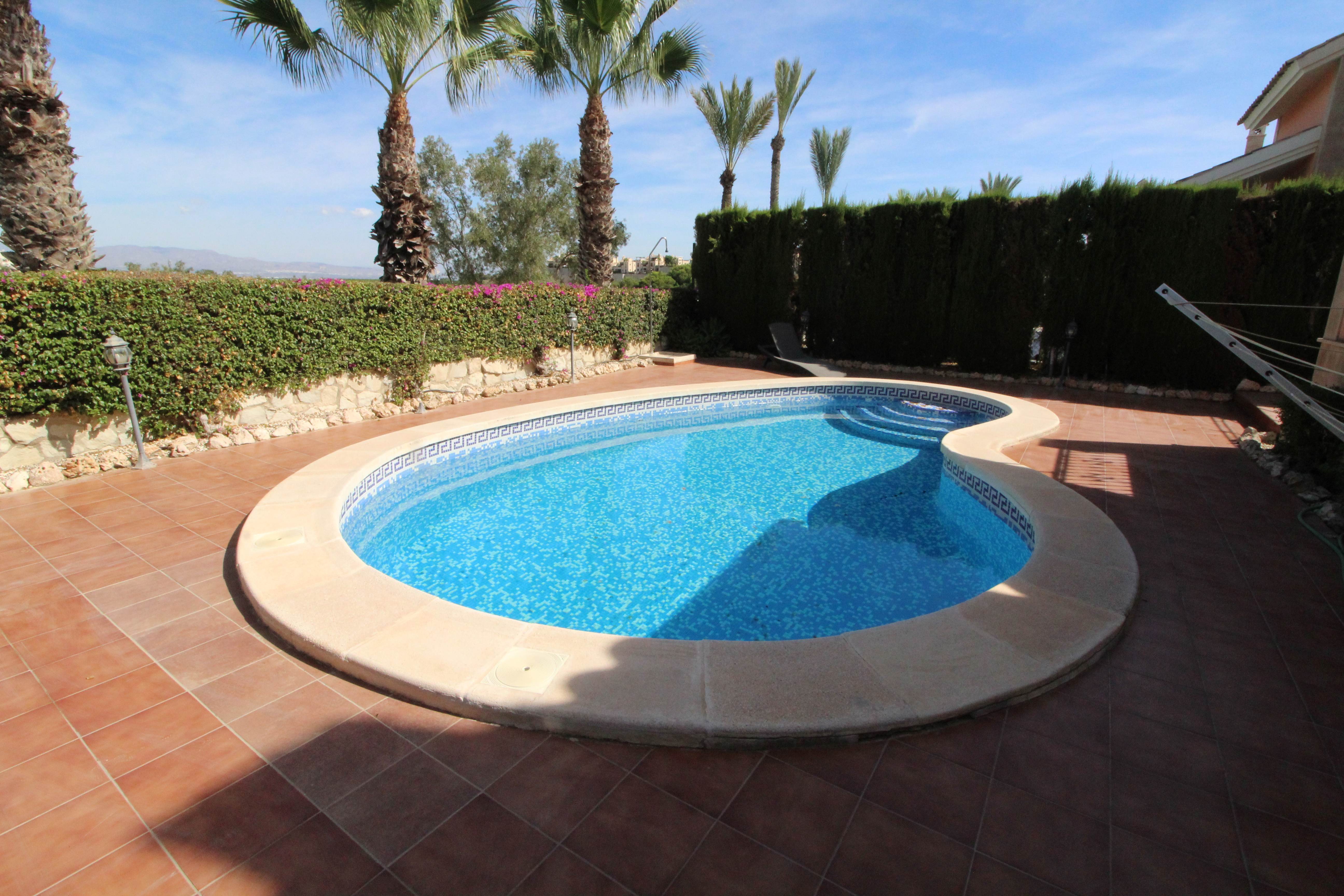 3 Bed, 2 Bath, HouseFor Sale, Algorfa, Alicante