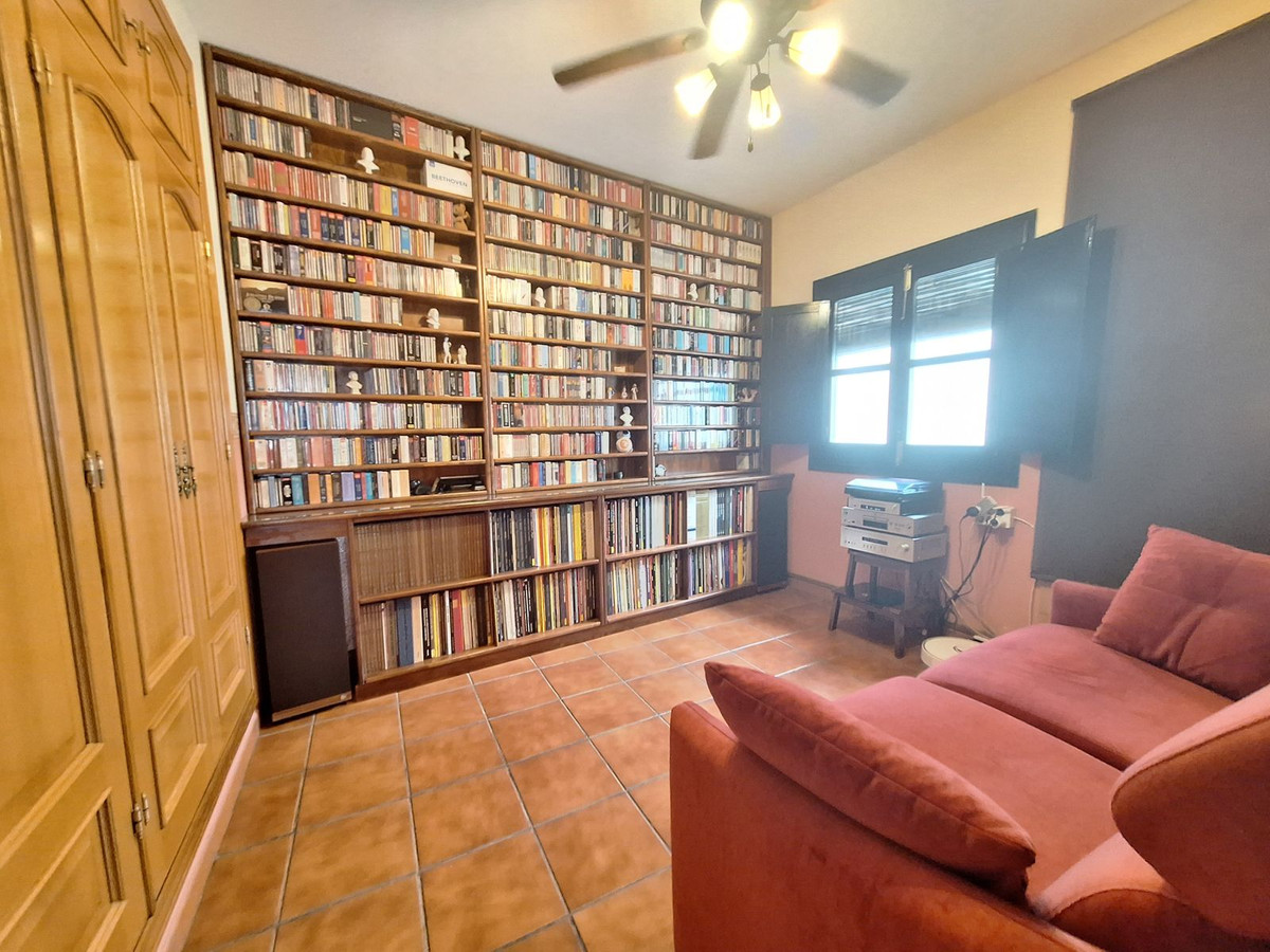 3 Bed, 1 Bath, HouseFor Sale, San Roque, Cadiz