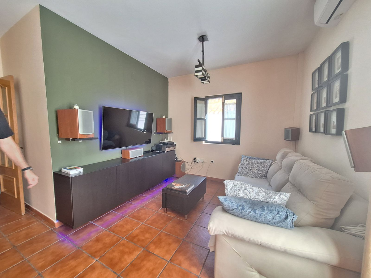 3 Bed, 1 Bath, HouseFor Sale, San Roque, Cadiz
