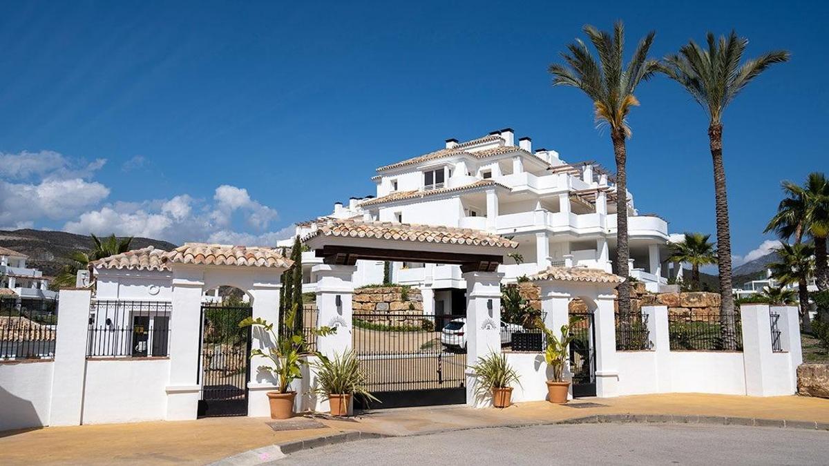 2 Bed, 2 Bath, ApartmentFor Sale, Marbella, Costa del Sol