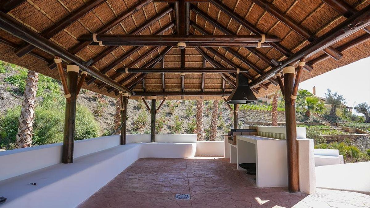 2 Bed, 2 Bath, ApartmentFor Sale, Marbella, Costa del Sol