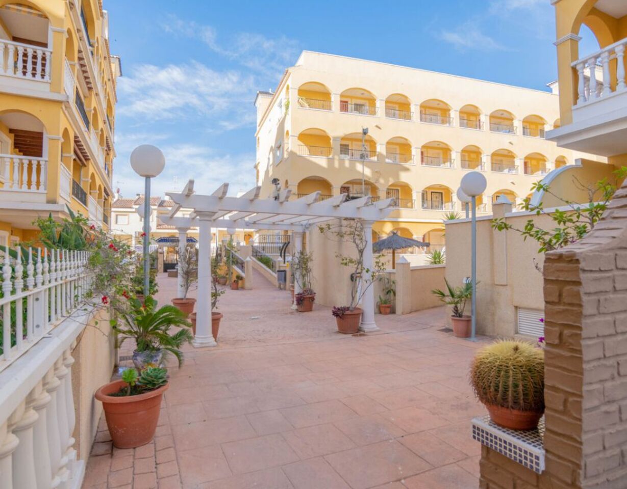 2 Bed, 1 Bath, ApartmentFor Sale, Algorfa, Alicante