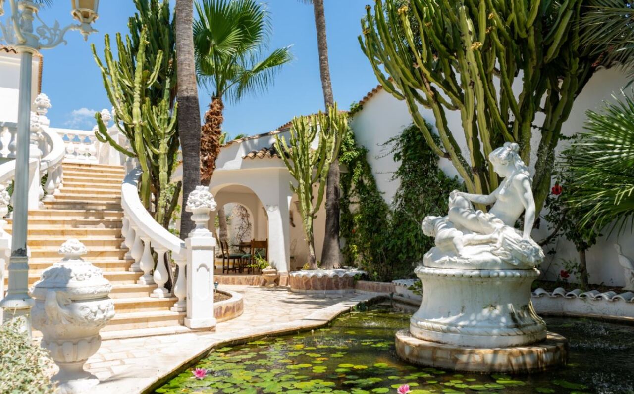 15 Bed, 9 Bath, HouseFor Sale, Orcheta, Alicante