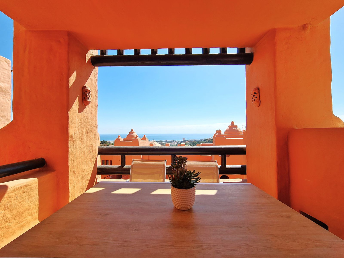 2 Bed, 2 Bath, ApartmentFor Sale, La Duquesa, Malaga