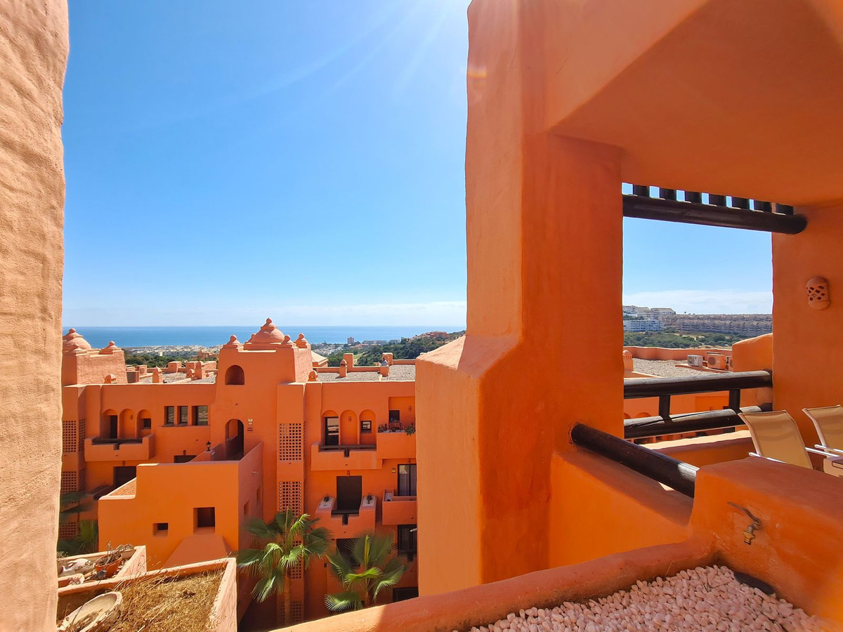 2 Bed, 2 Bath, ApartmentFor Sale, La Duquesa, Malaga