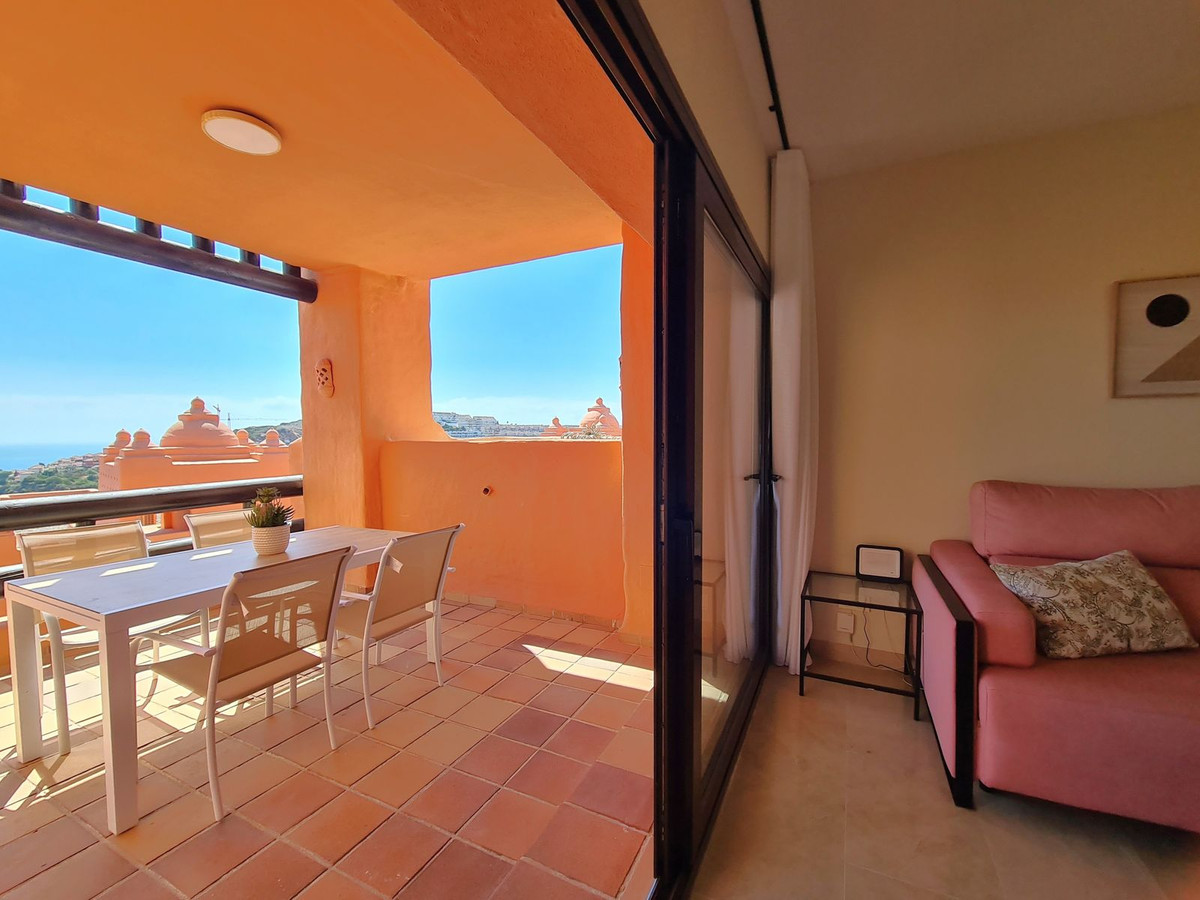 2 Bed, 2 Bath, ApartmentFor Sale, La Duquesa, Malaga