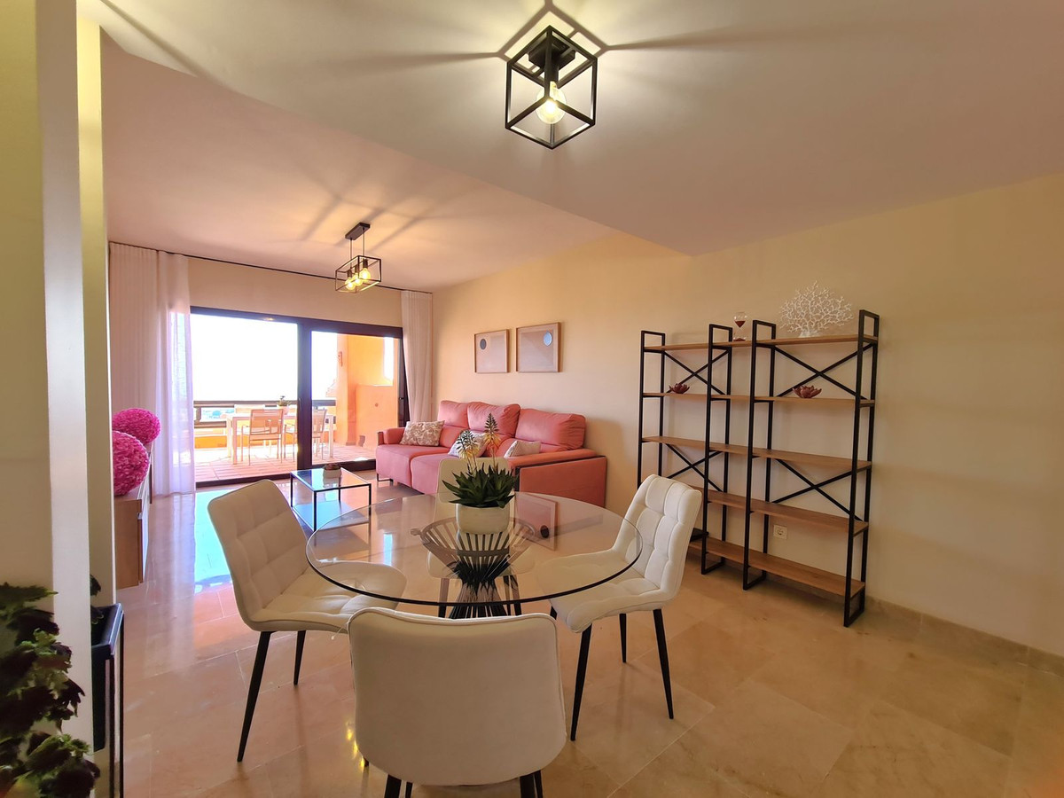 2 Bed, 2 Bath, ApartmentFor Sale, La Duquesa, Malaga