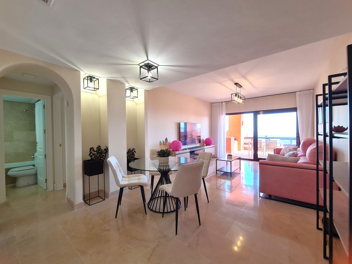 2 Bed, 2 Bath, ApartmentFor Sale, La Duquesa, Malaga