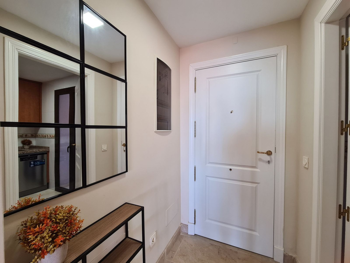 2 Bed, 2 Bath, ApartmentFor Sale, La Duquesa, Malaga