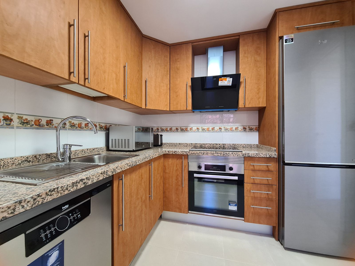 2 Bed, 2 Bath, ApartmentFor Sale, La Duquesa, Malaga