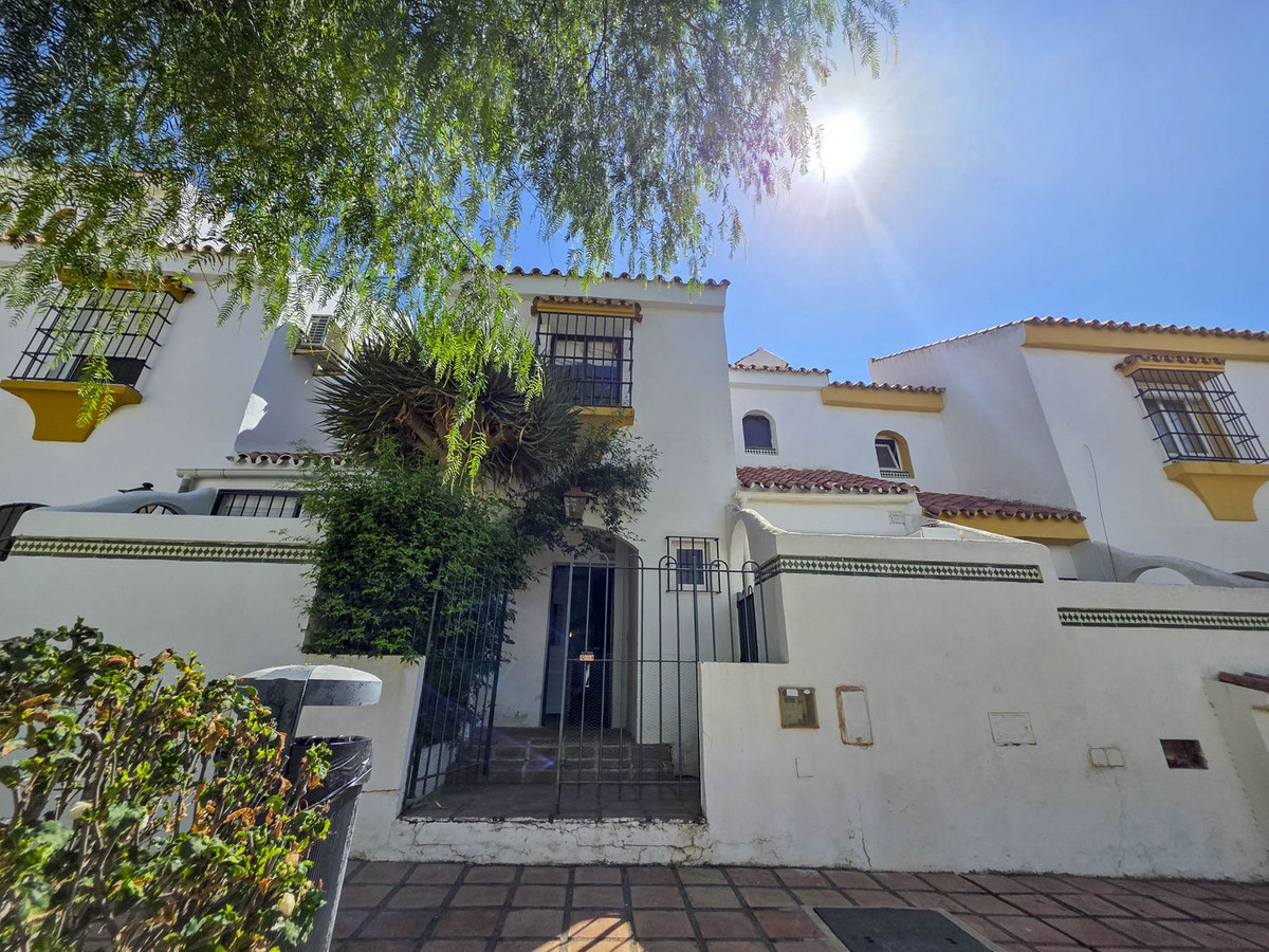 3 Bed, 3 Bath, HouseFor Sale, Casares Playa, Malaga