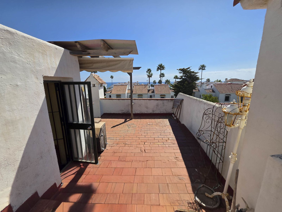 3 Bed, 3 Bath, HouseFor Sale, Casares Playa, Malaga