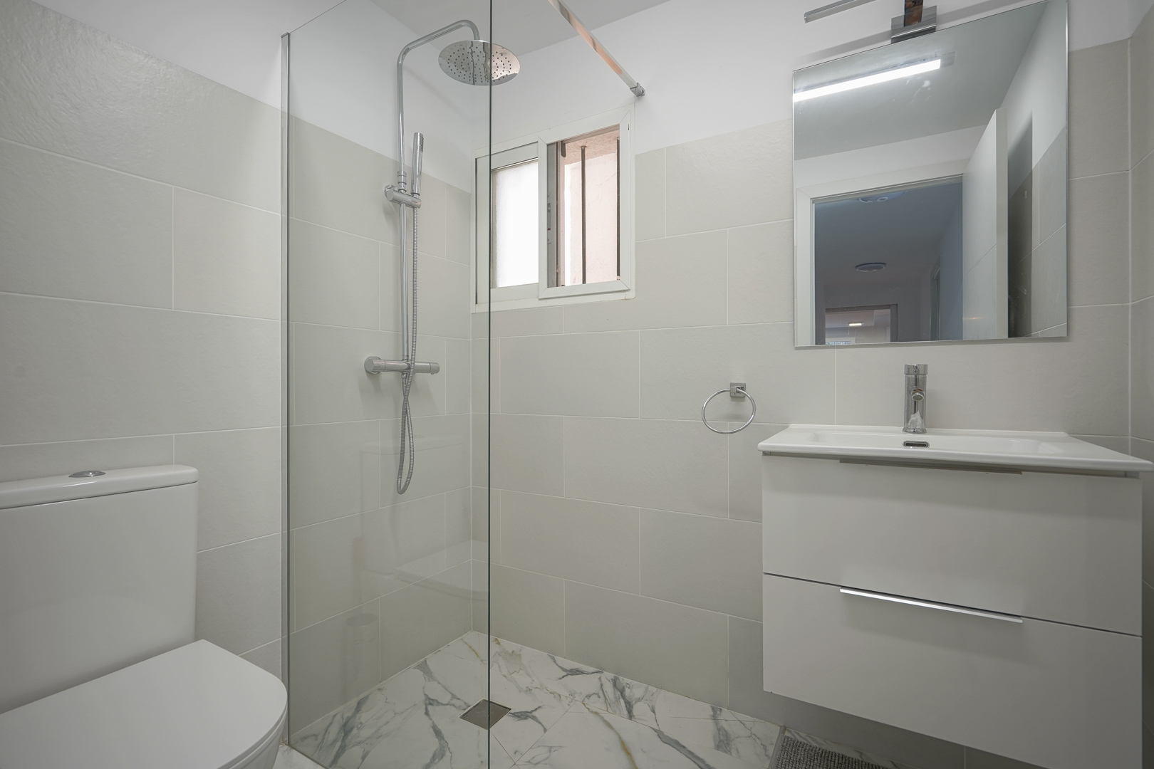 5 Bed, 2 Bath, HouseFor Sale, Calpe, Alicante