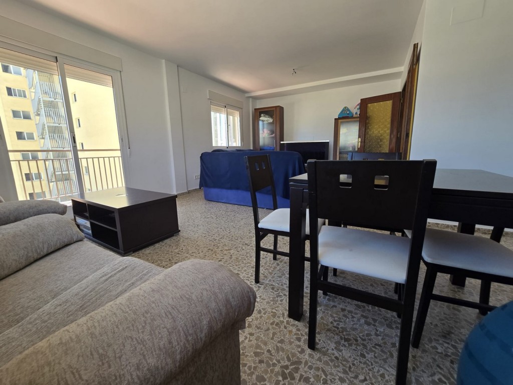 4 Bed, 3 Bath, ApartmentFor Sale, Fuengirola, Malaga