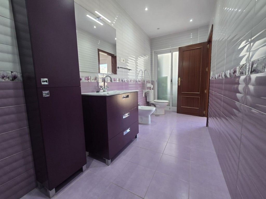 4 Bed, 3 Bath, ApartmentFor Sale, Fuengirola, Malaga