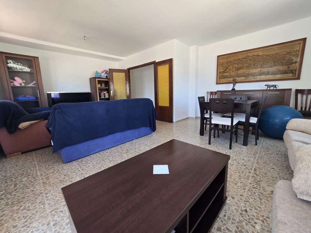 4 Bed, 3 Bath, ApartmentFor Sale, Fuengirola, Malaga