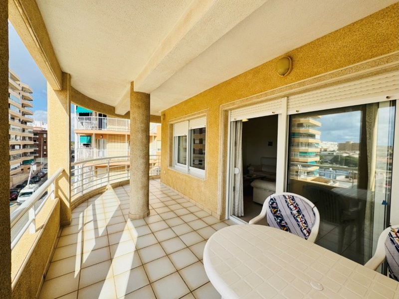 4 Bed, 2 Bath, ApartmentFor Sale, La Mata, Alicante