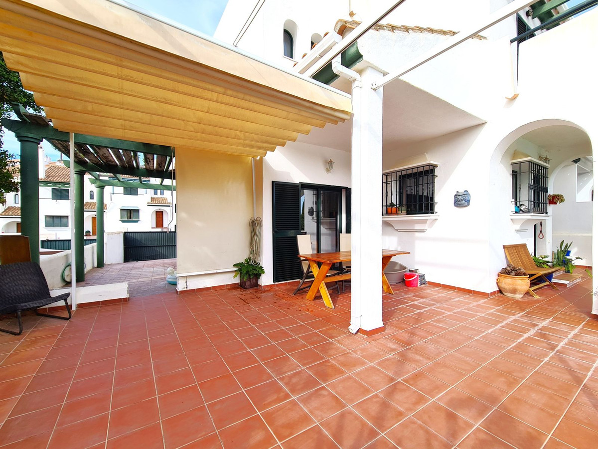 3 Bed, 4 Bath, HouseFor Sale, La Duquesa, Malaga