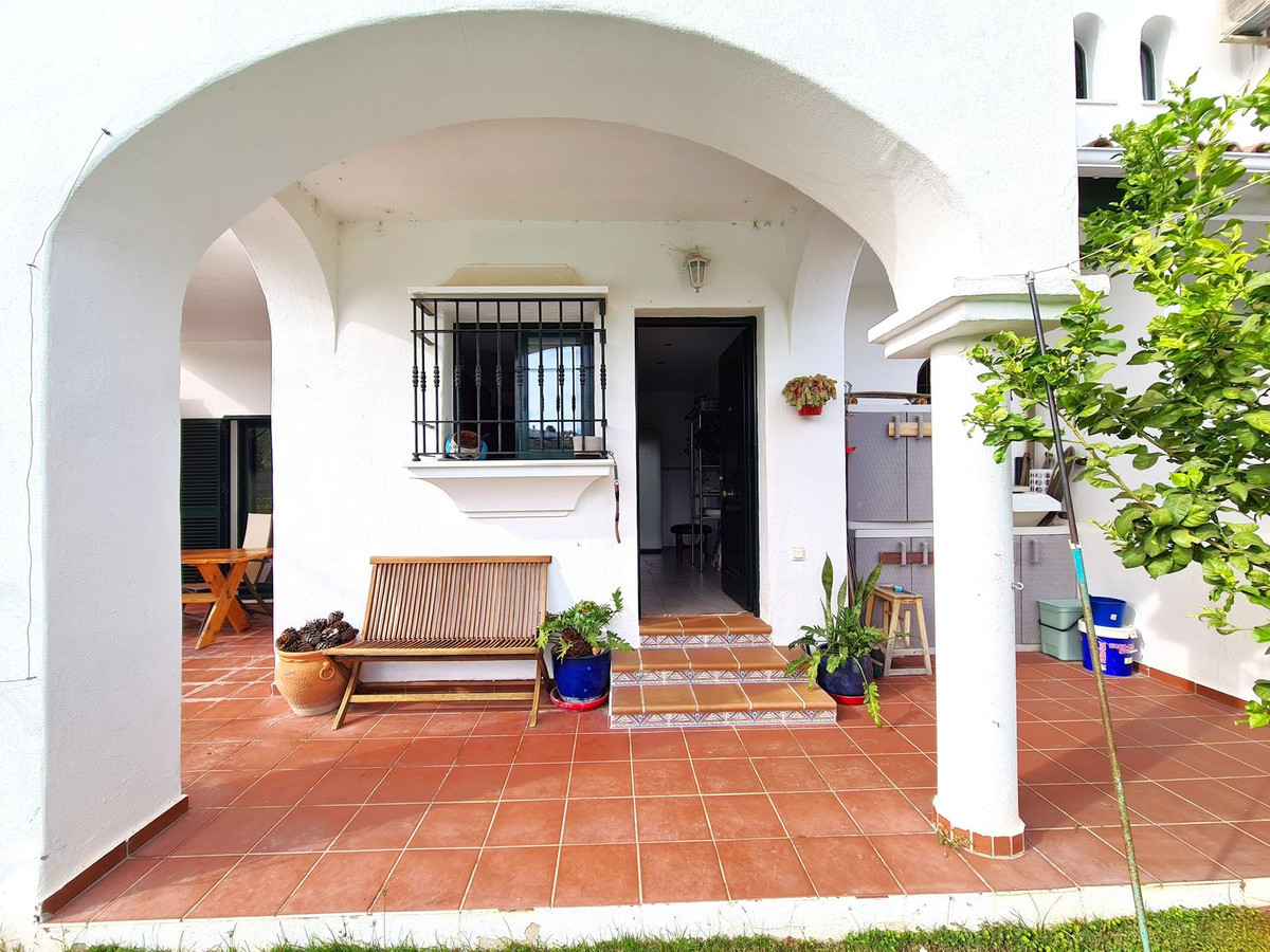3 Bed, 4 Bath, HouseFor Sale, La Duquesa, Malaga
