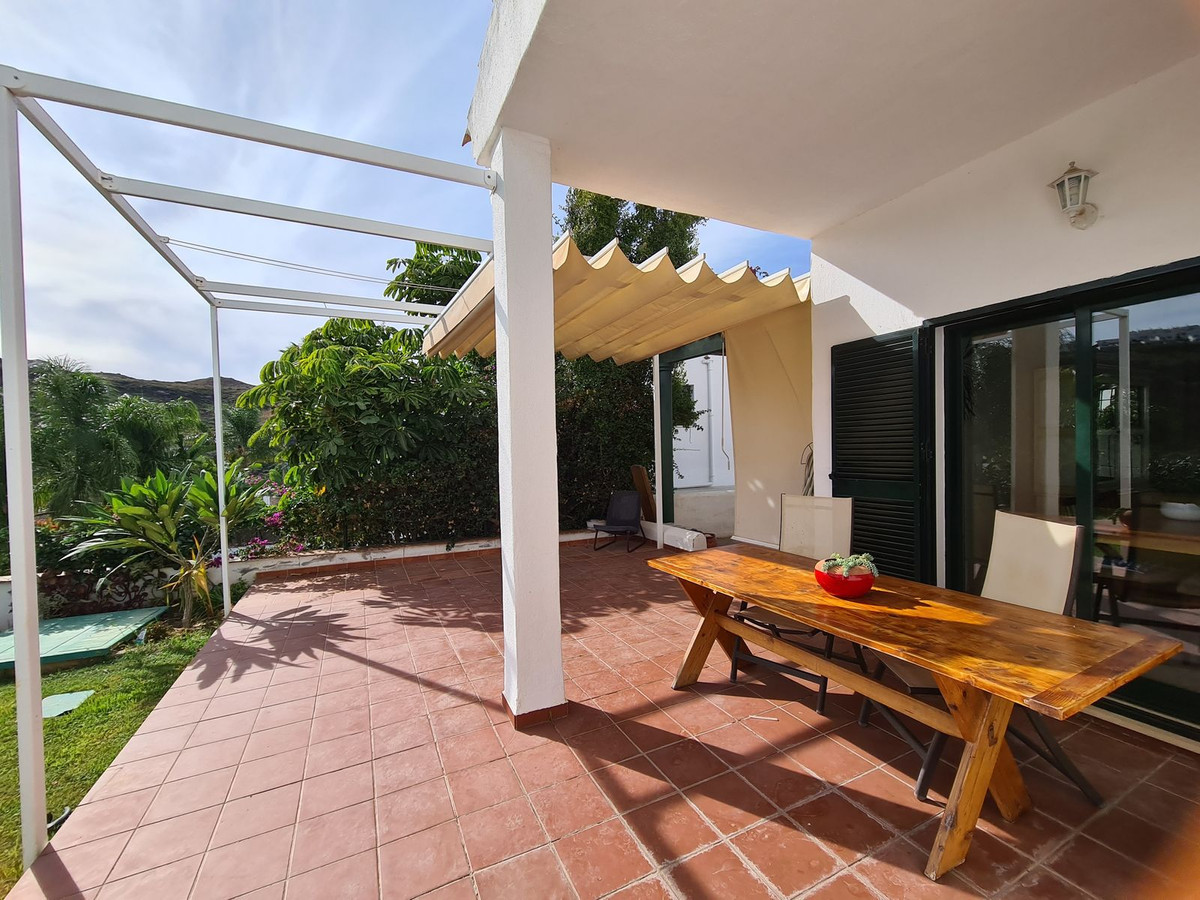 3 Bed, 4 Bath, HouseFor Sale, La Duquesa, Malaga