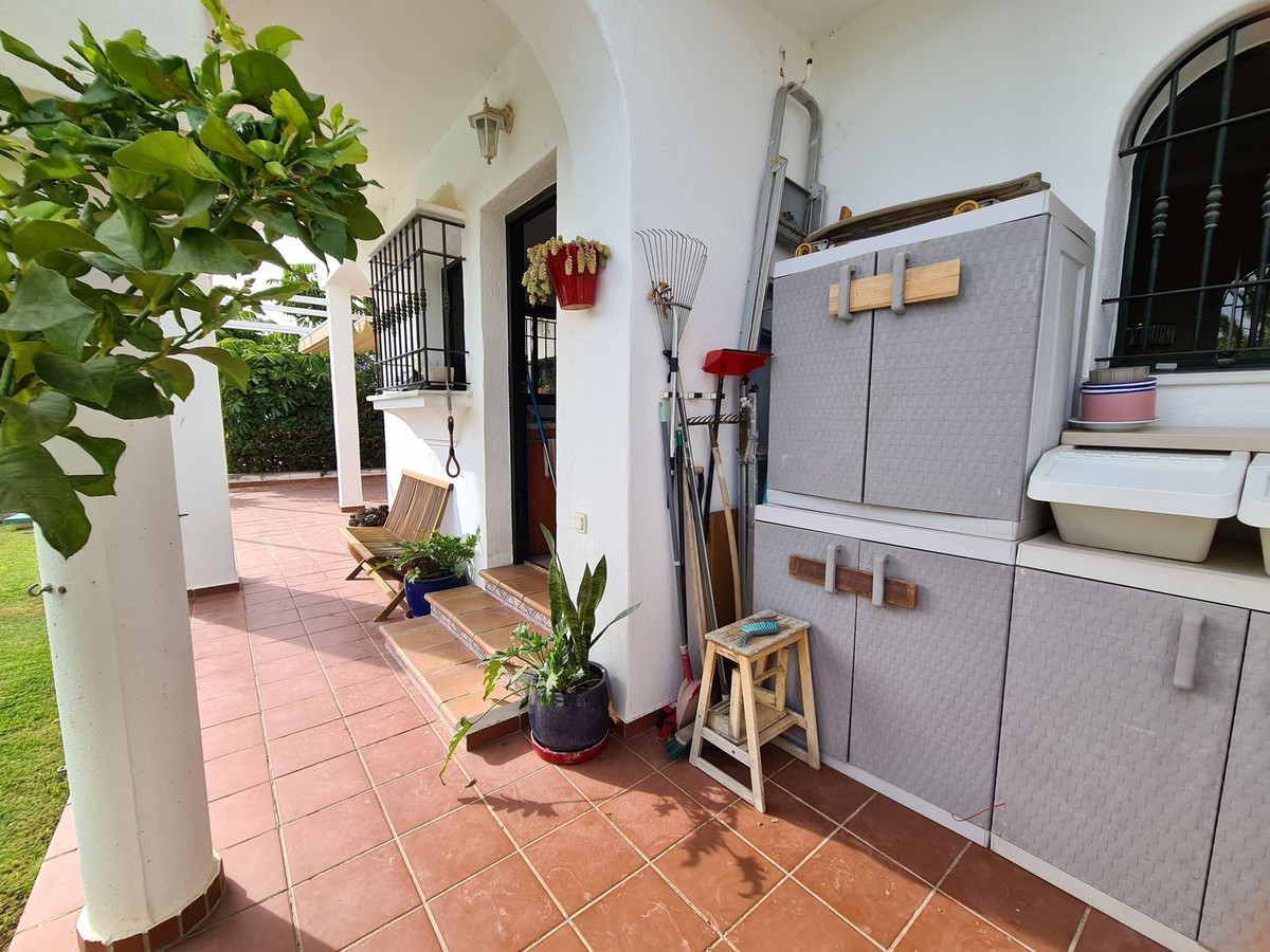 3 Bed, 4 Bath, HouseFor Sale, La Duquesa, Malaga
