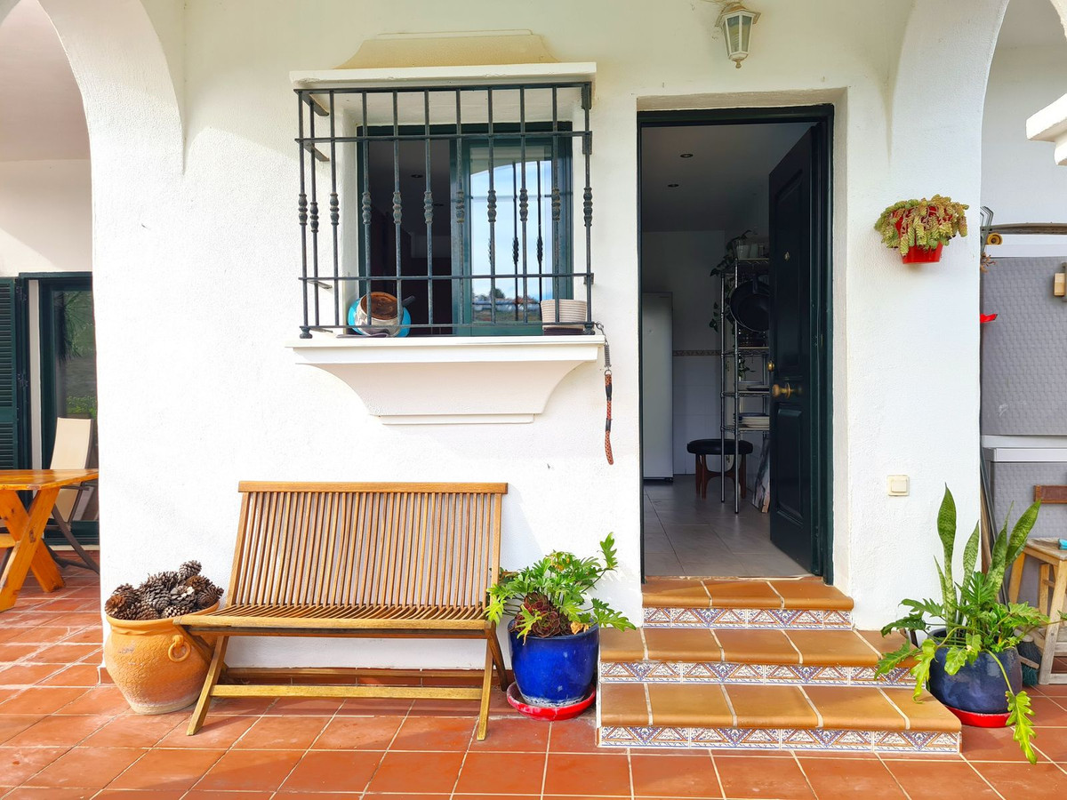 3 Bed, 4 Bath, HouseFor Sale, La Duquesa, Malaga