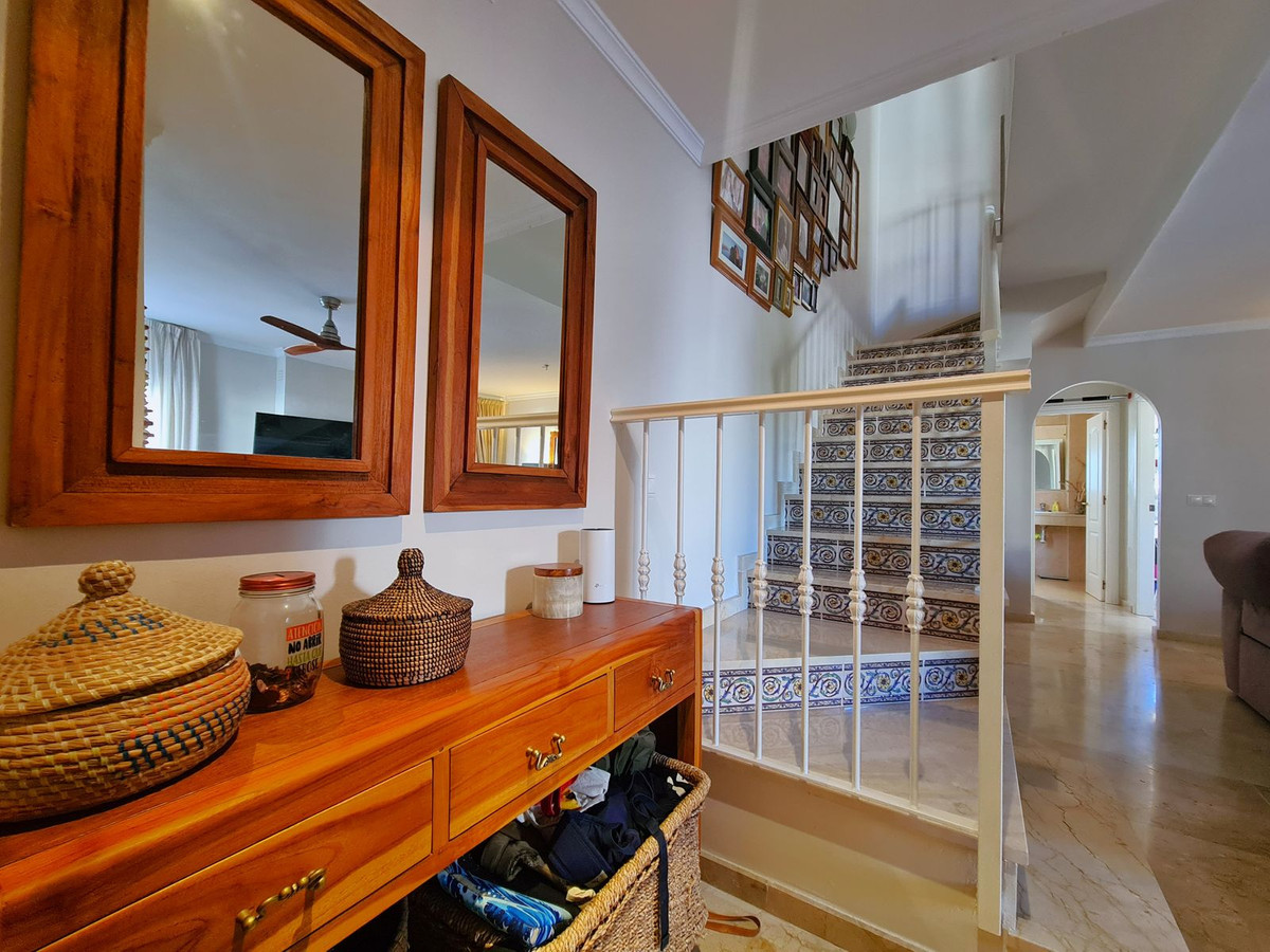 3 Bed, 4 Bath, HouseFor Sale, La Duquesa, Malaga