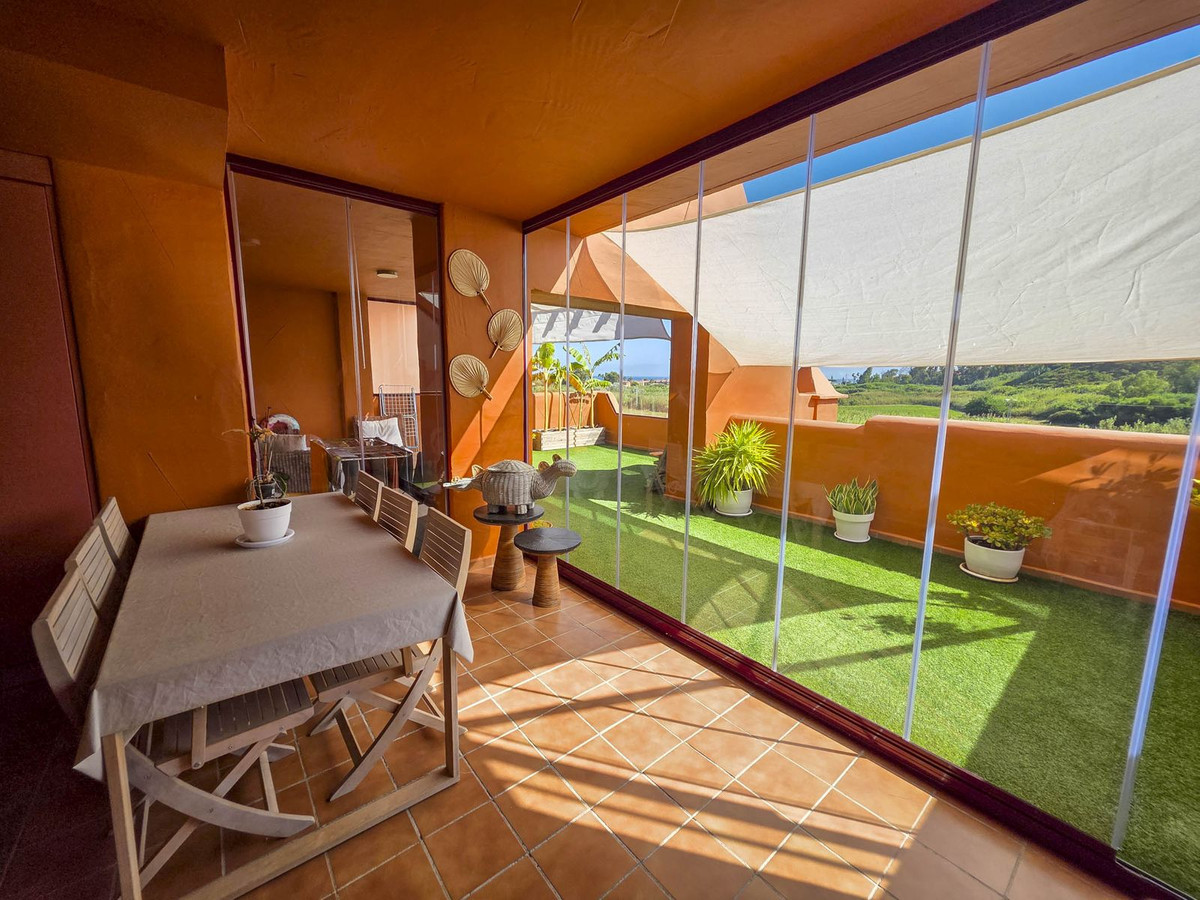 3 Bed, 2 Bath, ApartmentFor Sale, La Duquesa, Malaga