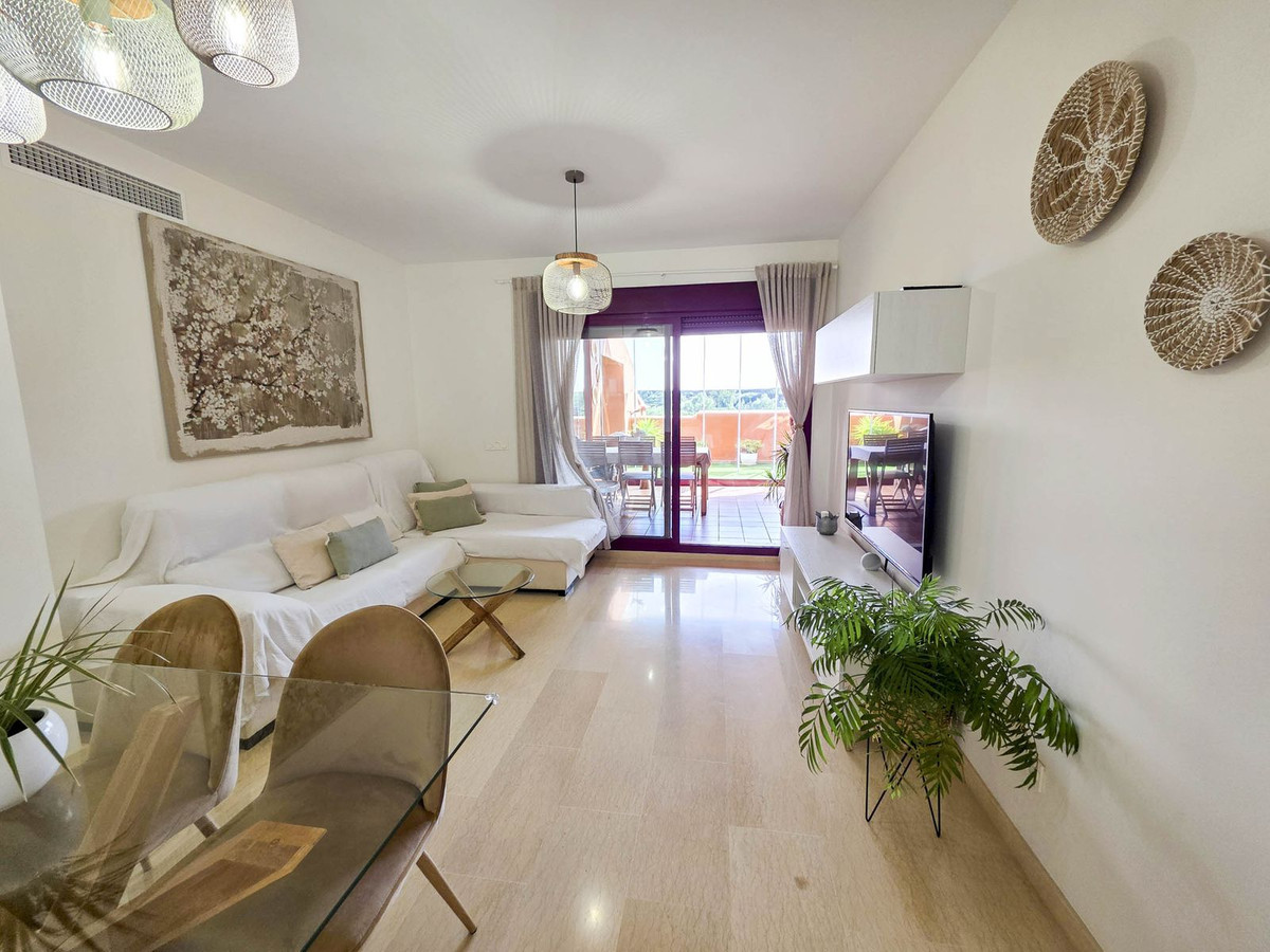 3 Bed, 2 Bath, ApartmentFor Sale, La Duquesa, Malaga