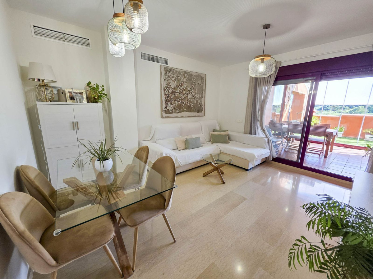 3 Bed, 2 Bath, ApartmentFor Sale, La Duquesa, Malaga