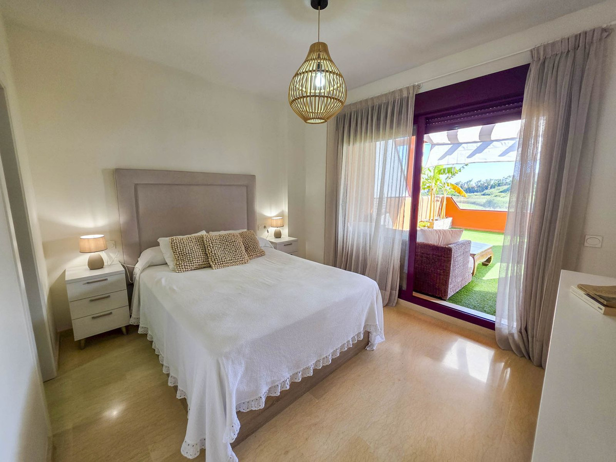 3 Bed, 2 Bath, ApartmentFor Sale, La Duquesa, Malaga