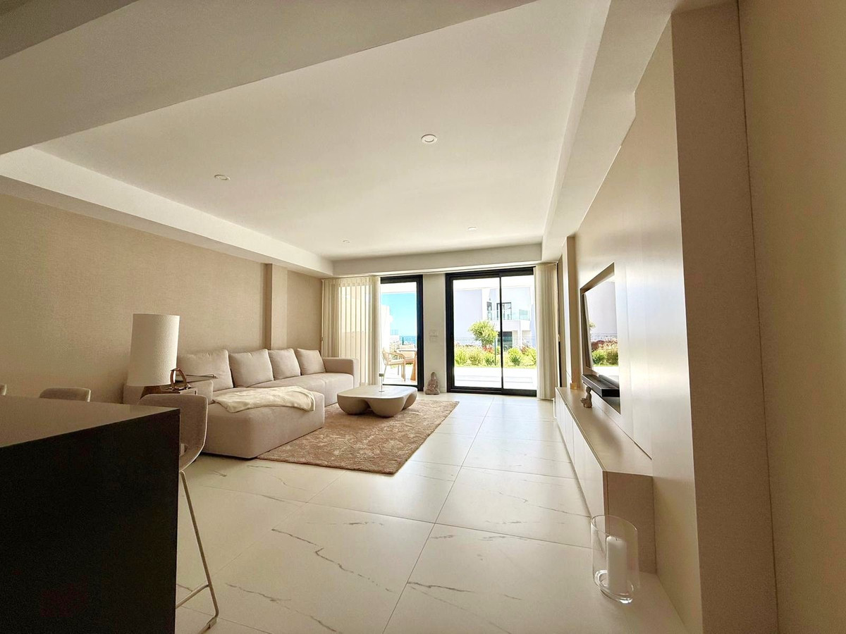 2 Bed, 2 Bath, ApartmentFor Sale, Estepona, Malaga