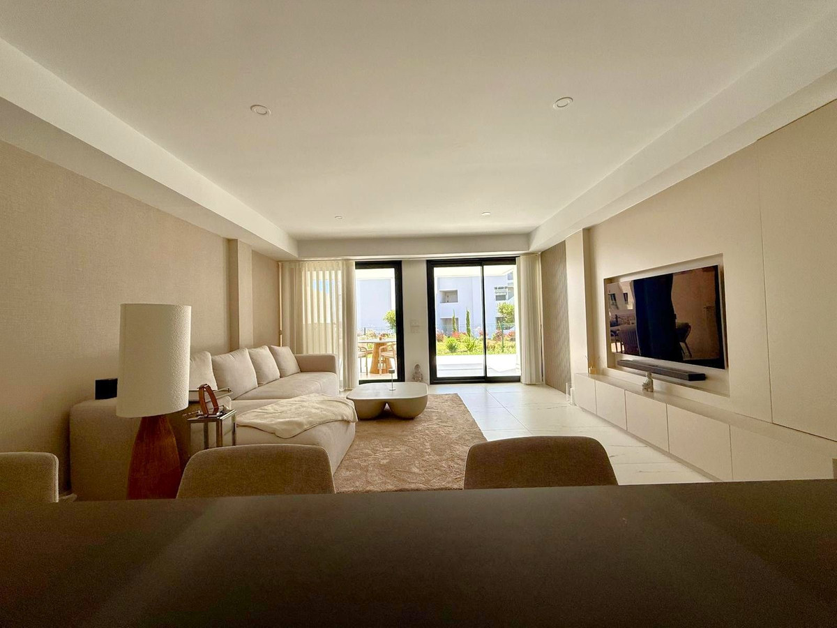 2 Bed, 2 Bath, ApartmentFor Sale, Estepona, Malaga