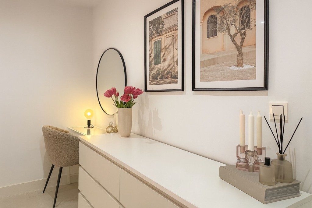 4 Bed, 3 Bath, ApartmentFor Sale, Marbella, Malaga