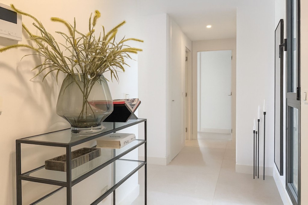 4 Bed, 3 Bath, ApartmentFor Sale, Marbella, Malaga