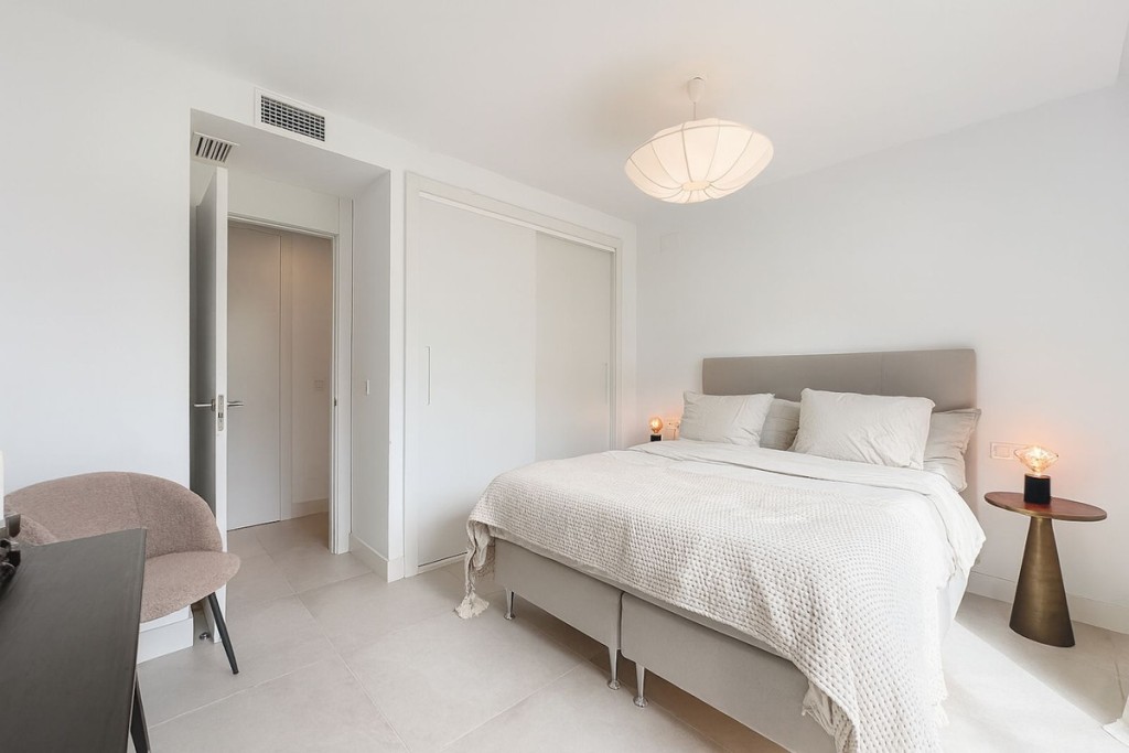 4 Bed, 3 Bath, ApartmentFor Sale, Marbella, Malaga