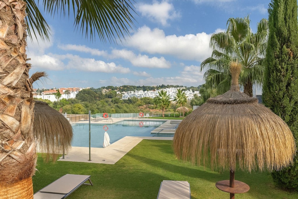 4 Bed, 3 Bath, ApartmentFor Sale, Marbella, Malaga