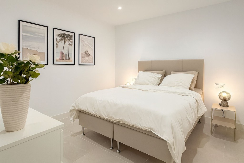 4 Bed, 3 Bath, ApartmentFor Sale, Marbella, Malaga