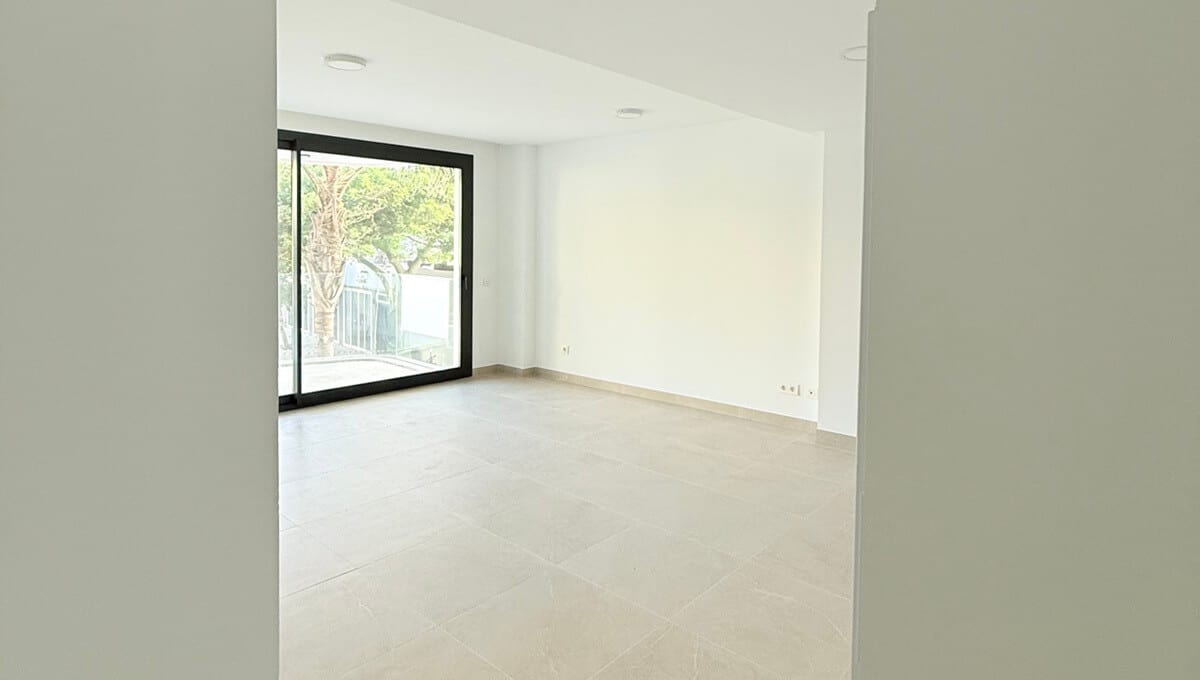 2 Bed, 2 Bath, ApartmentFor Sale, Estepona, Malaga