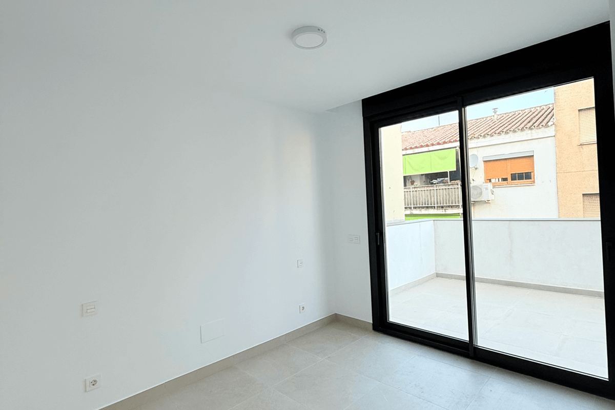 2 Bed, 2 Bath, ApartmentFor Sale, Estepona, Malaga