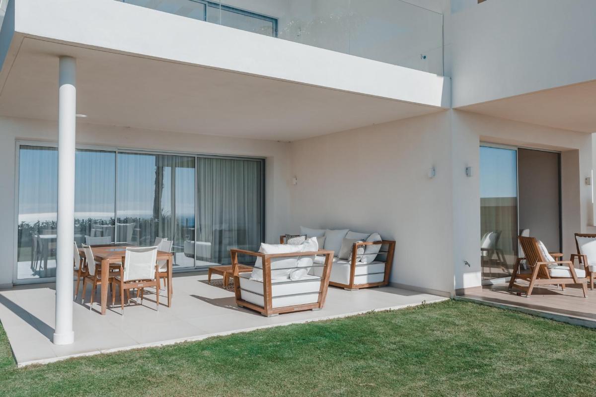 3 Bed, 3 Bath, ApartmentFor Sale, Benahavis, Costa del Sol