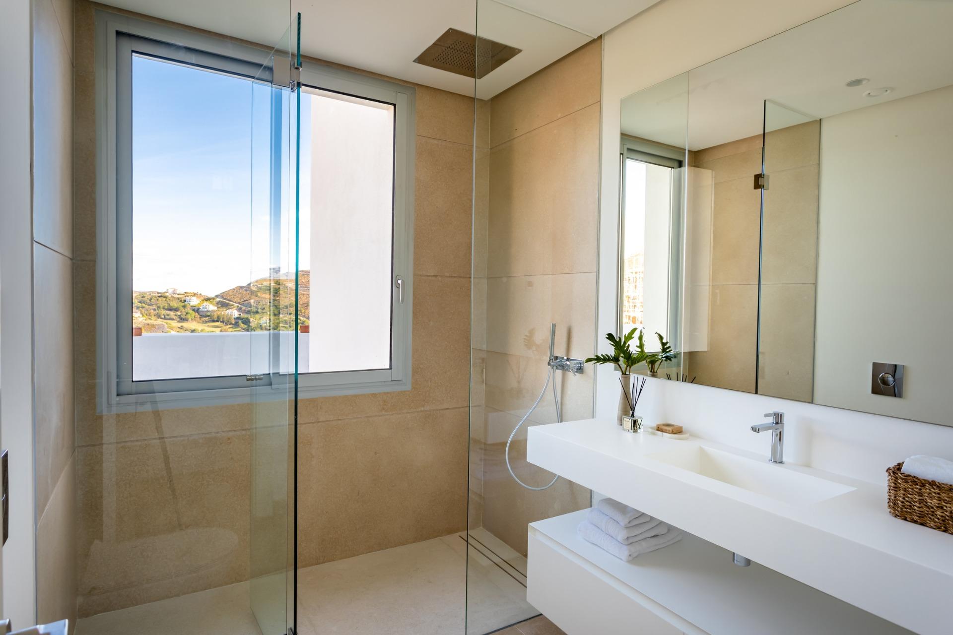 3 Bed, 2 Bath, ApartmentFor Sale, Benahavis, Costa del Sol